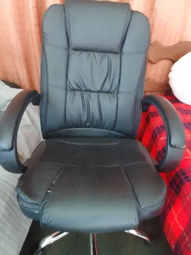 Cadeira de escritório usada