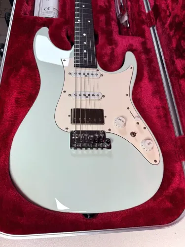 Ibanez AZ2204NW Mint Green