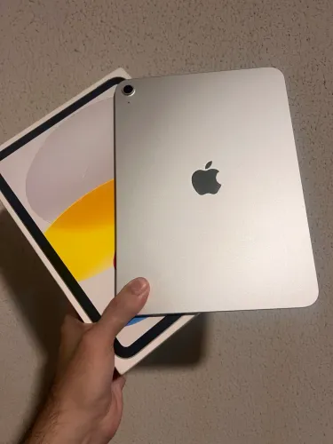 iPad 11 128GB