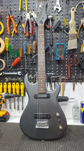 Guitarra Vintage Coreana Grom's Anos 90