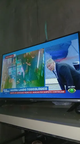 Vende TV phico 32p HD smart seminova