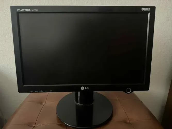 Monitor LG Flatron 17 polegadas