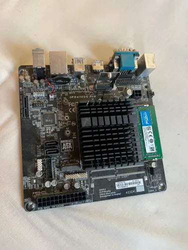 Placa mãe Ddr4 4 Gb de RAM 