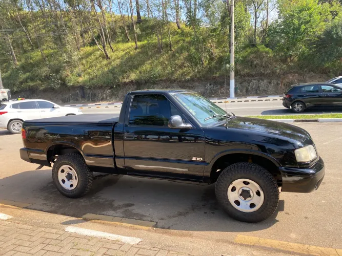 Chevrolet S10 Pick-up Std. 2.2 MPFI / EFI 2000