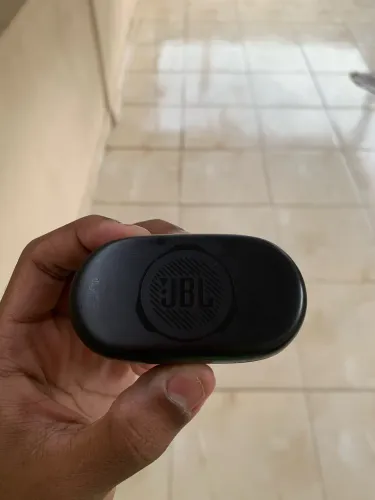 Case / Estojo de carga fone JBL QUANTUM TWS