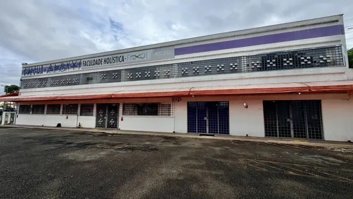 PRÉDIO COMERCIAL | 23 SALAS | 23 VAGAS | RENDA LOCATÍCIA | UBERABA