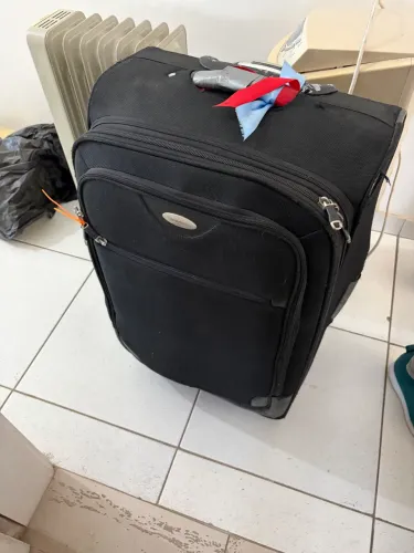 [VENDO] Mala preta grande *)