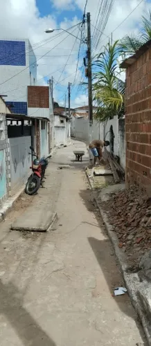 Casa de beco largo