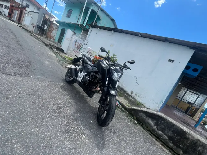 Troco CB 300f
