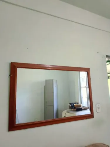 Espelho de Luxo com Moldura em Madeira Maciça