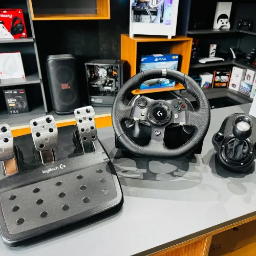 Volante Logitech G920 com câmbio
