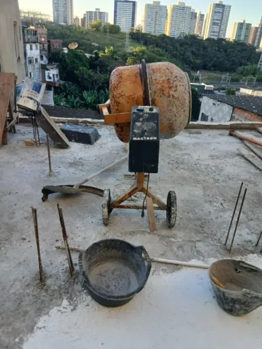 Maquina de Construção Betoneira