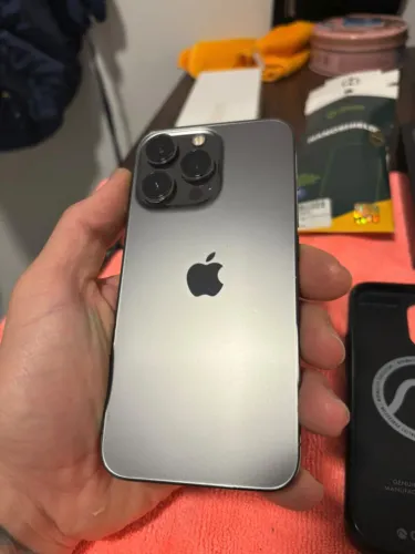 Iphone 13 PRO com capa Caudabe (importada)