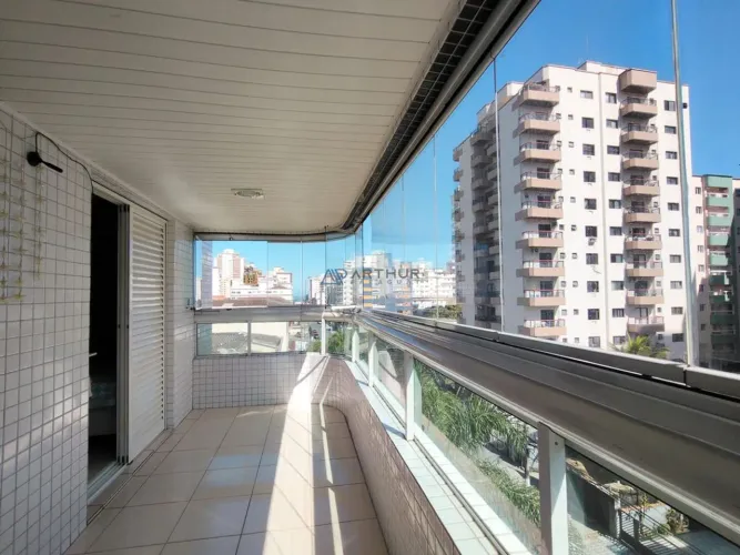 Apartamento à venda em Praia Grande com sacada Gourmet no bairro Canto do Forte