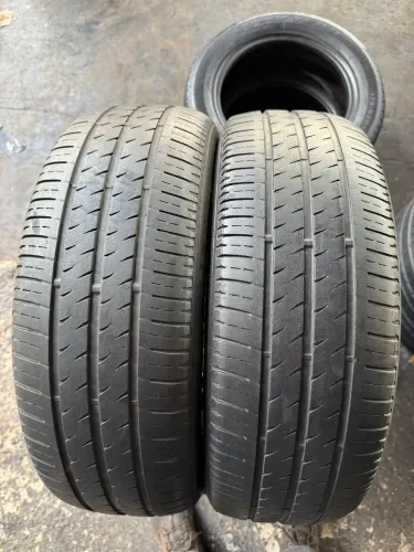 Par de Pneus Firestone F-Series F-700 P 195/60R15 88 H, 70% vida útil