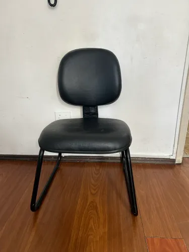 Cadeira para escritório sem rodinhas