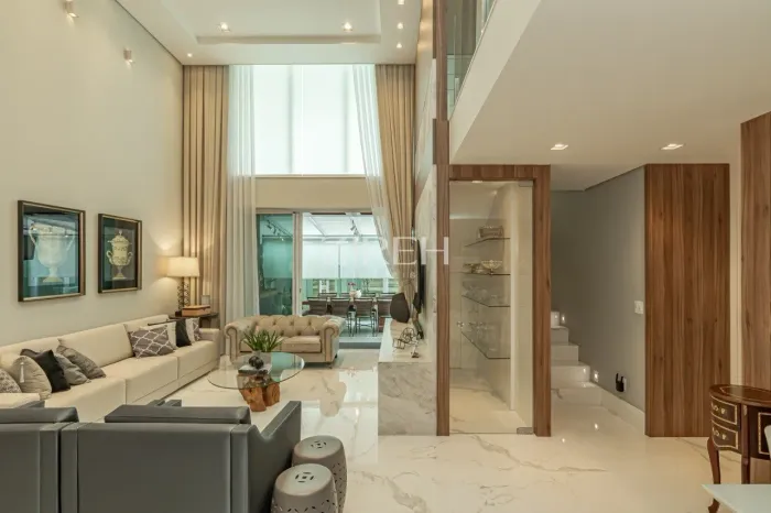 APARTAMENTO À VENDA 4 QUARTOS E 4 VAGAS NO ÁGUA VERDE
