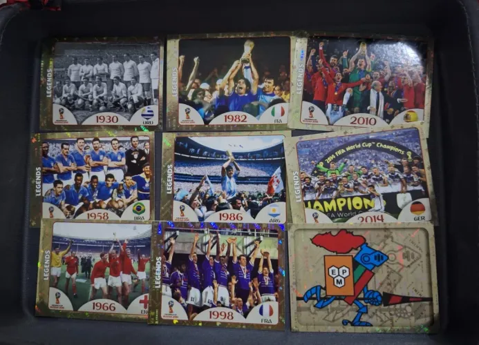 Figurinhas copa 2018 - douradas