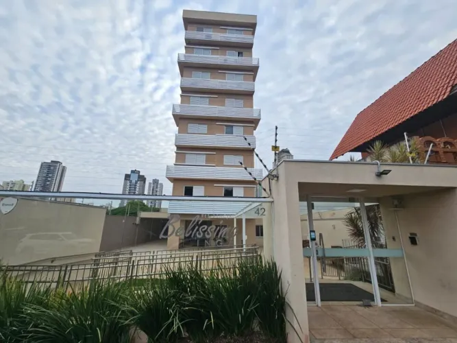 VENDA | Apartamento, com 2 quartos em Zona 08, Maringá