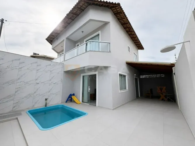 Casa Duplex Porteira Fechada com 2 Suítes e Piscina a Poucos Passos da Praia