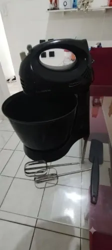 Batedeira Mondial Prática Preta