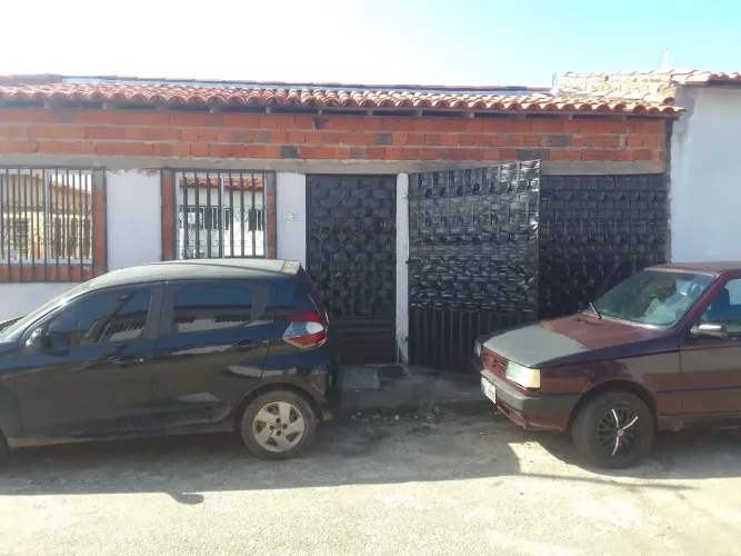 Vende-se casa 