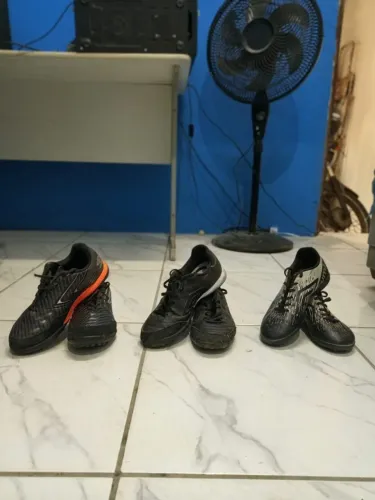 3 chuteiras Society Umbro - Leia a descrição 