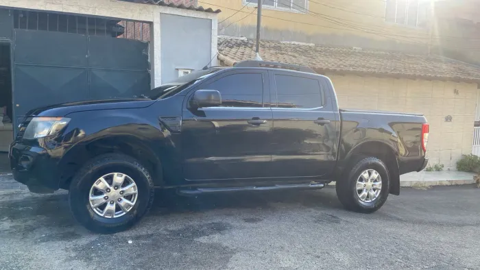 Ford Ranger XLS 2.5 16V 4X2 CD Flex 2013