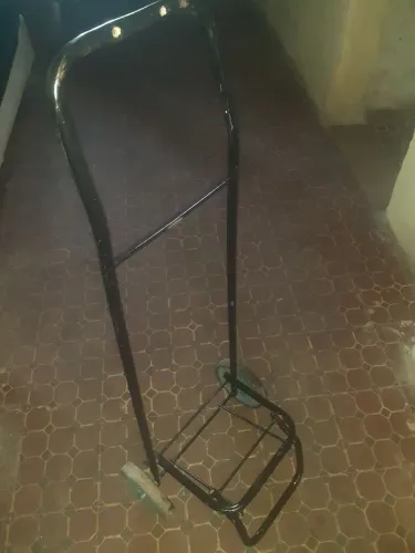 Vende-se esse carrinho