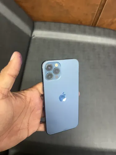 iPhone 12 Pro p vender logo