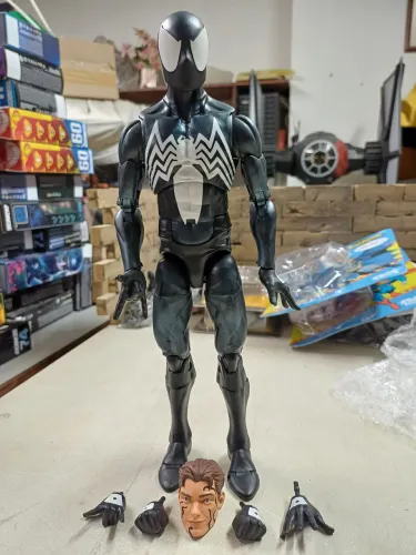 Homem-Aranha uniforme negro Spider-Man black suit 12 polegadas 30 cm