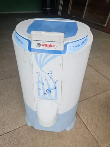 Centrífuga de roupas Wanke