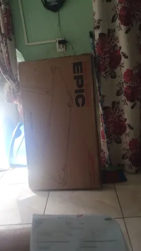 Mesa gamer super frame  cor branca lacrada nova tenho nota 