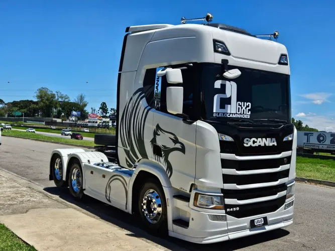 Scania R450 6x2 Ano 21 Euro 5 retarder Farol de teto e grade rodas de alumínio 