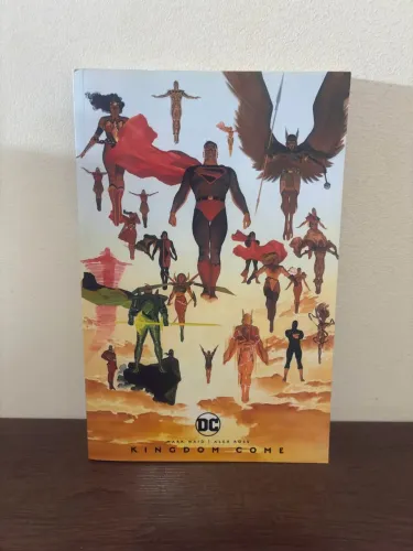 HQ Kingdom Come (Reino do Amanhã) - DC Black Label