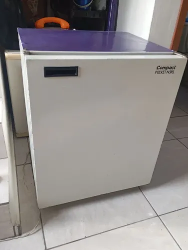 Frigobar 100 ltrs