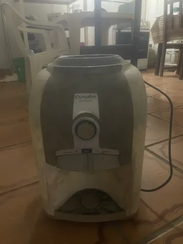Gela água 100 R$