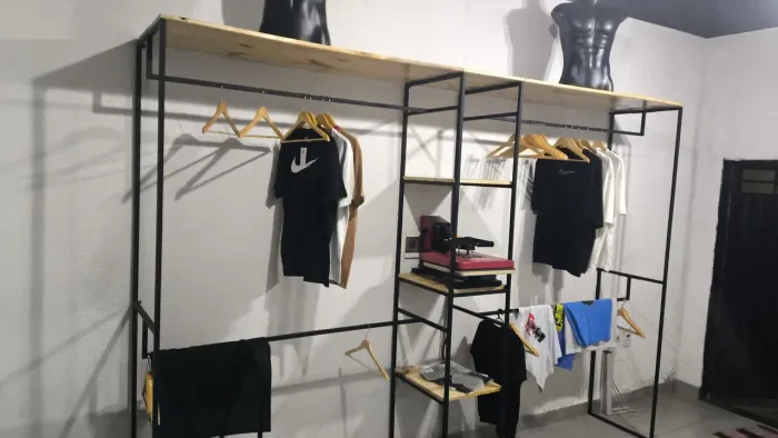 Arara Industrial para roupas 