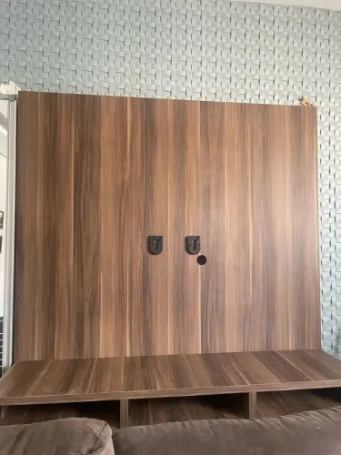 Painel de TV com Rack Planejado 100% MDF em Marcenaria (3 Gavetas + Nichos)