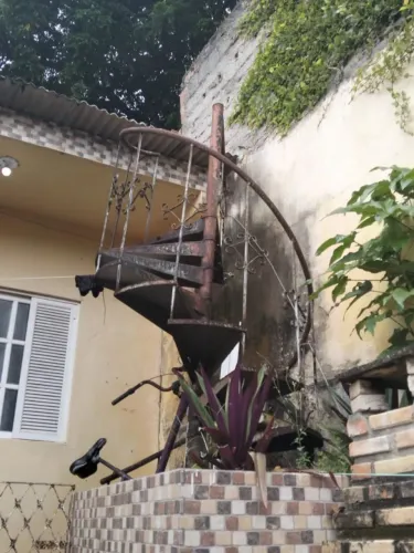 Vendo Escada Caracol