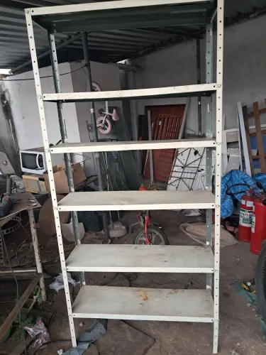 Prateleira de aco
