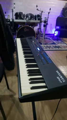 Teclado Kurzweil SP4-7 / SP76ii