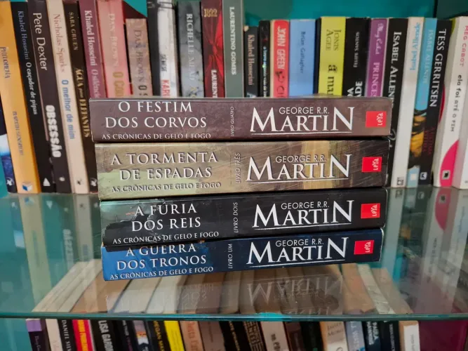 As Crônicas de Gelo e Fogo (Livros 1 ao 4) - George R. R. Martin