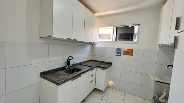 Imóvel para aluguel possui 50 metros quadrados com 2 quartos