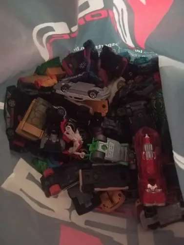 Coleção de 86 carros hot Wheels 