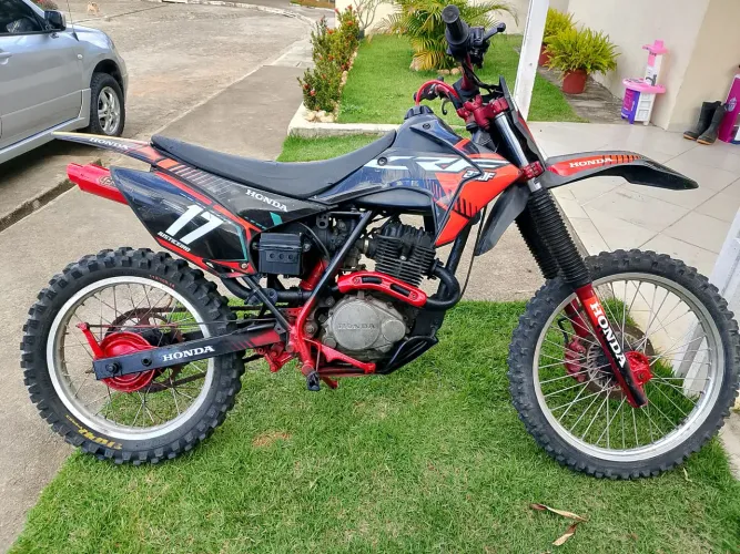 Xr 200 trilha toda roupa de CRF