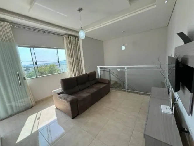 Casa com 2 dormitórios à venda, 170 m² por R$ 760.000,00 - Pão de Açúcar - Pouso Alegre/MG