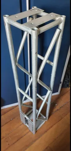1 Treliça Truss Q20 1m + 1 Base Quadrada 70x70