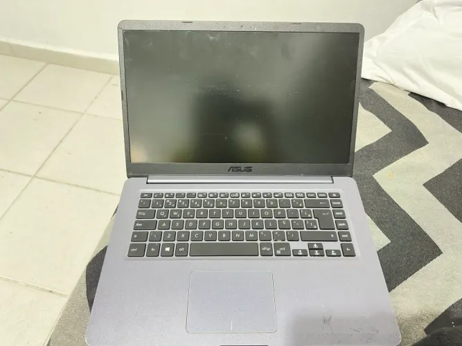 Notebook Asus (Para Retirada de Peças / Sucata) - Leia o Anúncio!