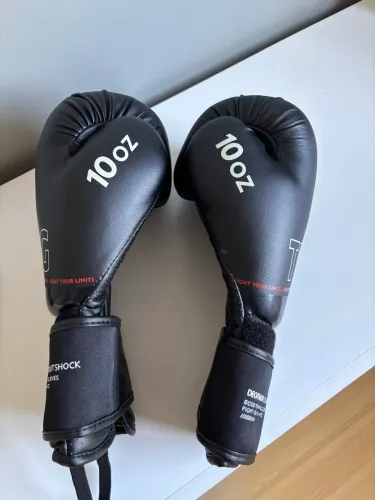 Luvas de Boxe Decathlon Outshock BC120 10 oz + Bandagens | Excelente Estado